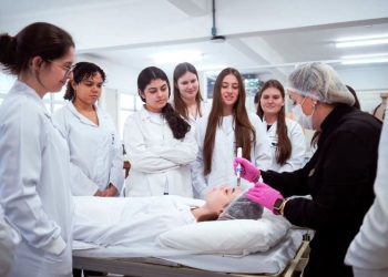 Inscrições para o programa Universidade Gratuita começam na próxima quinta-feira