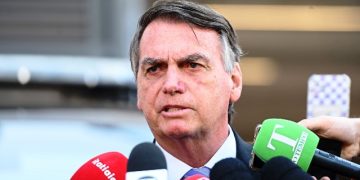 Ministros do STF veem ilegalidade em anistia a Bolsonaro e preveem derrubada de medida