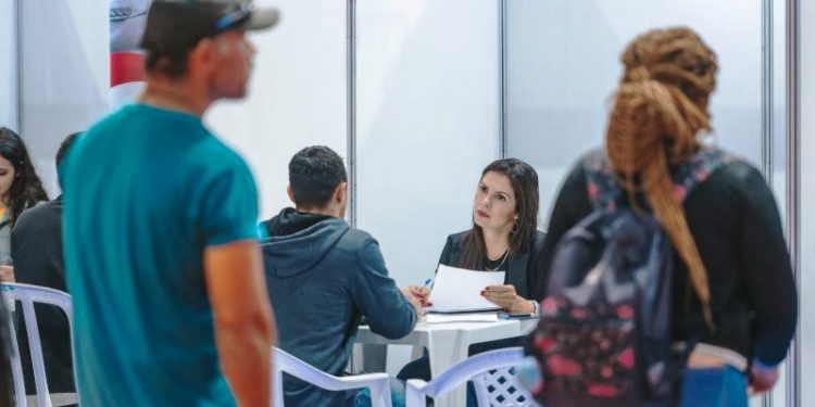 Prefeitura promove o 3º Feirão de Empregos de Biguaçu