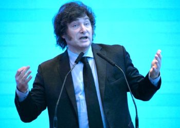 Argentina não interfere na Justiça de outro país, diz chanceler de Milei sobre STF e Musk