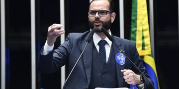 Senador bolsonarista pode ser cassado pelo TSE nesta quinta; entenda o caso