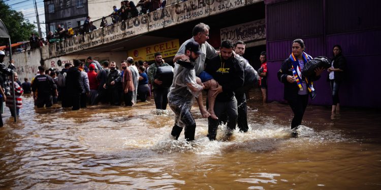 Aumenta para 151 o número de mortos na tragédia no Rio Grande do Sul