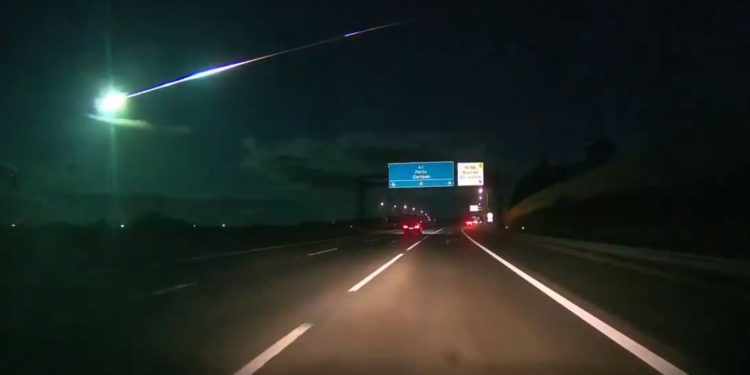 Cientistas explicam clarão que iluminou os céus de Portugal e Espanha
