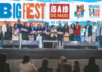 Educação premia primeiros colocados do concurso de redação “Combate à Violência Contra a Mulher”