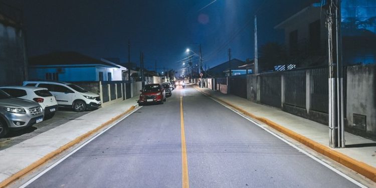 Prefeitura de Biguaçu inaugura pavimentação da rua Jordelino João da Rosa, no bairro Vendaval