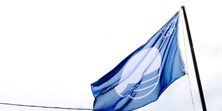 Praia Grande e Praia das Cordas são pré-aprovadas para Bandeira Azul 2024-2025
