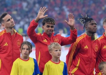 Lamine Yamal continua a fazer história e bate recorde de Pelé
