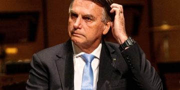 PF rebate em indiciamento explicações de Bolsonaro sobre joias e vê contradições