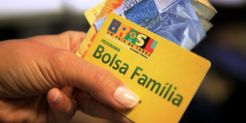 Caixa começa a pagar Bolsa Família de outubro