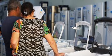 Com promoções atrativas ao consumidor, Black Friday movimenta a economia catarinense