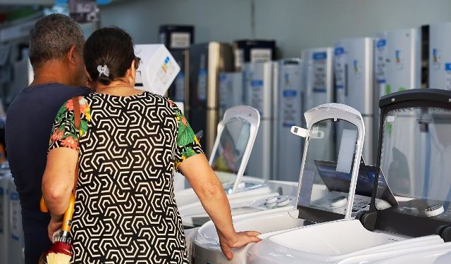 Com promoções atrativas ao consumidor, Black Friday movimenta a economia catarinense