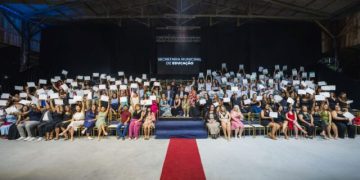 Centro de Ensino Profissionalizante forma 252 alunos em Biguaçu