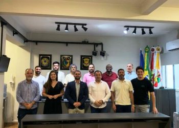 João Kretzer toma posse como vereador na Câmara Municipal de Biguaçu