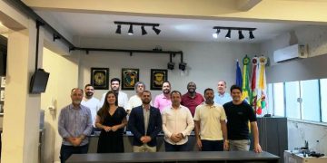 João Kretzer toma posse como vereador na Câmara Municipal de Biguaçu
