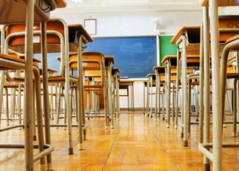 1 em cada 5 cidades do país não oferece educação básica para adultos