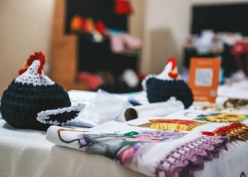 Artesanato biguaçuense inspira intercâmbio cultural