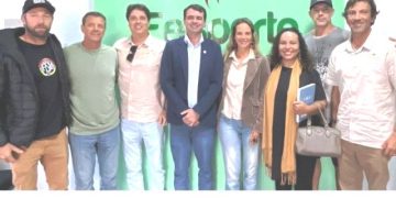 Praia do Moçambique será oficializada como Reserva Nacional de Surf