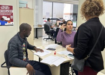 SAS participa de programação da Semana do Migrante e Refugiado com atendimento à imigrantes em diversas áreas