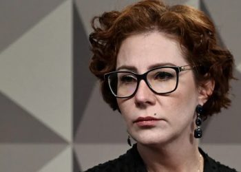 Carla zambelli é presa na Itália