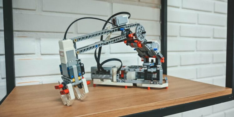 Prefeitura de Biguaçu abre inscrições para Oficina Maker de Robótica