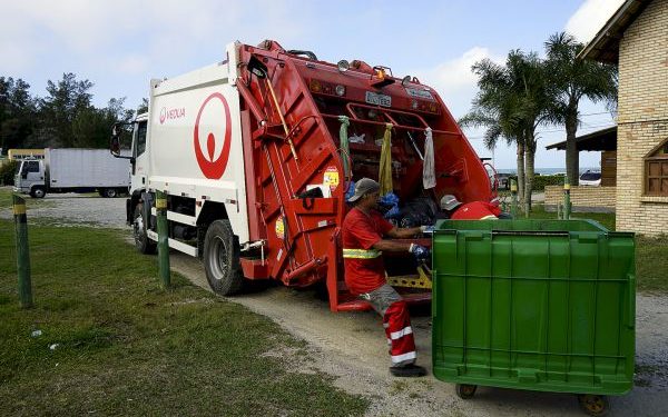 Mudança no cronograma da coleta de lixo em Biguaçuv