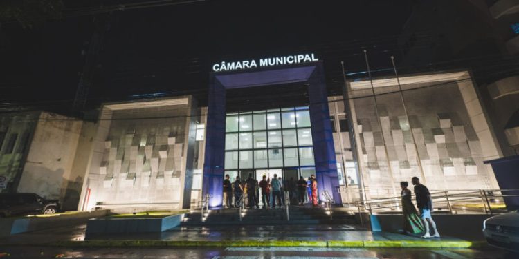 Prefeitura de Biguaçu realiza entrega da nova sede da Câmara Municipal de Vereadores