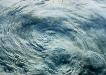 Ciclone em alto-mar provoca temporais em Santa Catarina neste fim de semana