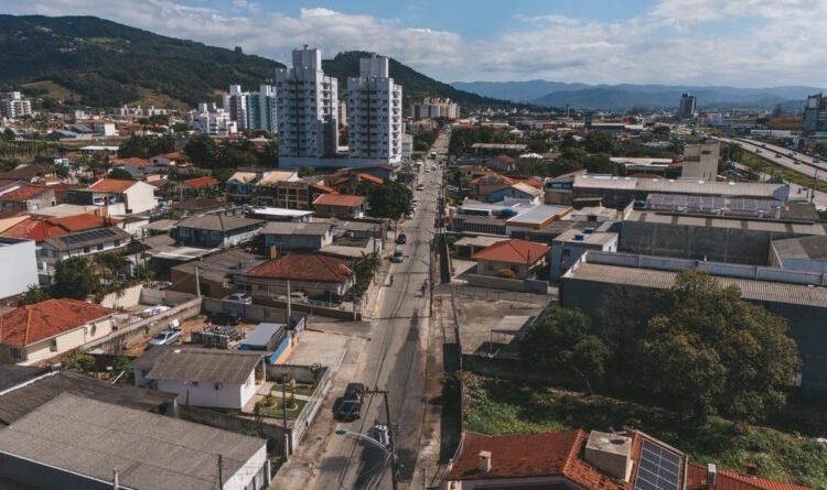 Prefeitura de Biguaçu abre licitação para revitalizar a rua Cônego Rodolfo Machado