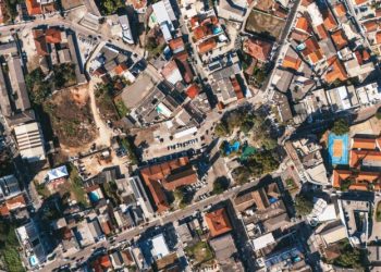 MUDANÇA DE TRÂNSITO