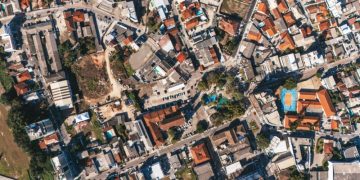 MUDANÇA DE TRÂNSITO