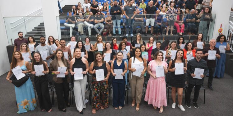 Prefeitura de Biguaçu empossa 36 novos servidores efetivos e reforça áreas essenciaisvv