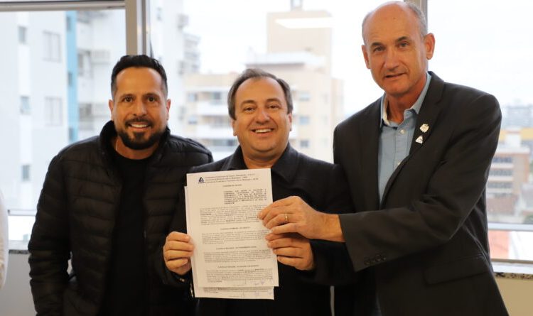 Prefeitura de Biguaçu e Casan firmam convênio de mais de R$ 535 mil para obras na Rua das Hortências