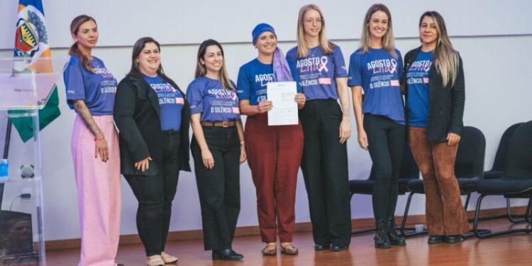 “O Silêncio Mata”: campanha Agosto Lilás de Biguaçu reforça importância da denúncia e da informação no combate à violência contra as mulheres