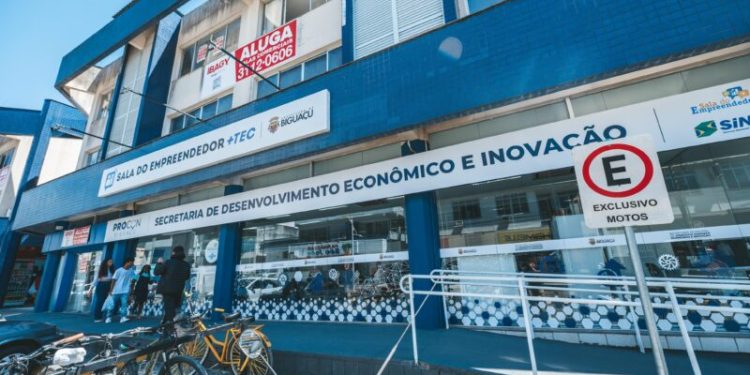 Programa Qualifica Biguaçu lança nova etapa com 40 vagas para cursos gratuitos