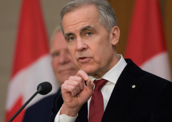 Após EUA aplicarem tarifas de 50% ao Canadá, premiê diz que país vai retaliar ‘dólar por dólar’