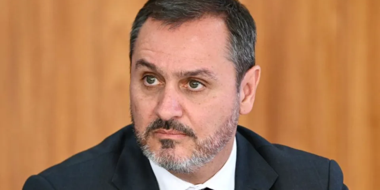 André Mendonça afasta Andrei Rodrigues da chefia da Polícia Federal
