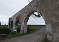 Aqueduto de São Miguel (canaleta por onde corria a agua que abastecia)