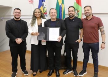 Kamylla da Cunha, nova secretária de Saúde de Biguaçu é empossada